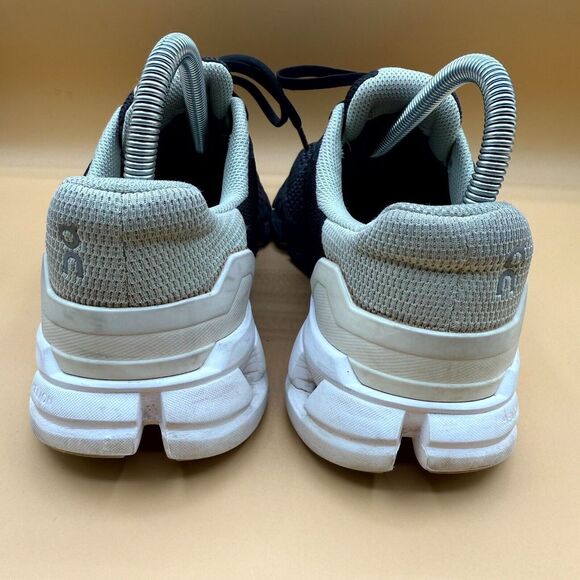 On Cloudflyer 21.99627 Shoes Women's 7.5 Black White Athletic Running Sneakers - Picture 5 of 10